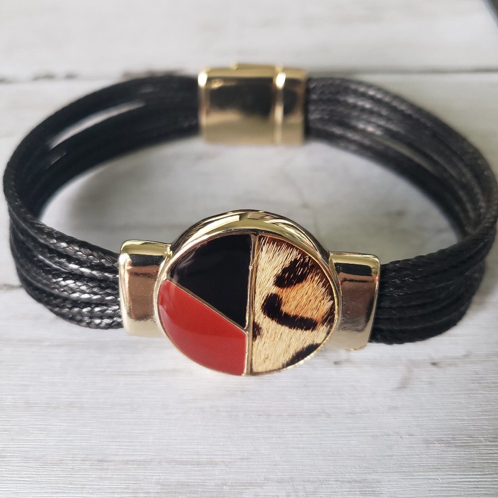 Reversible Multistrand Bracelet Magnetic Closure